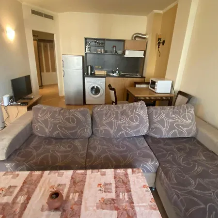 Atrium 402 Elenite One Bedroom Apartman Szveti Vlasz