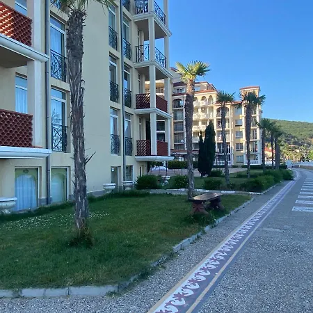 Atrium 402 Elenite One Bedroom Apartman *